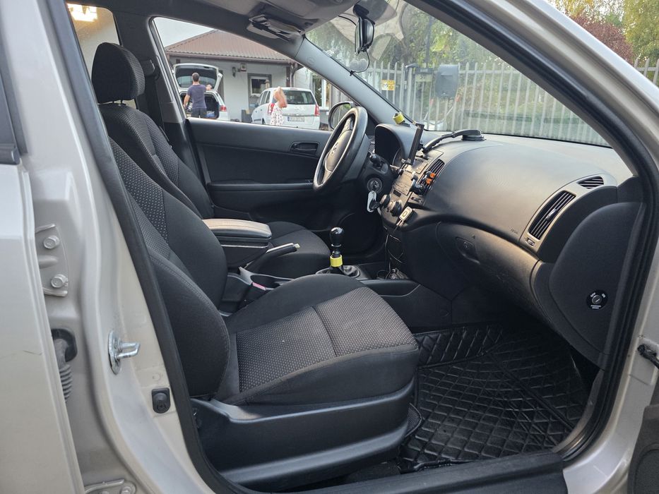 Hyundai i30 Kombi 1.6 crdi SalonPL Od 12latWl Zamiana