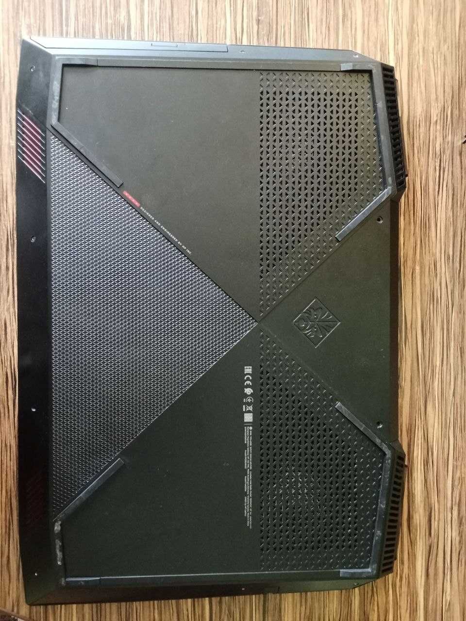 HP Omen 17  GTX 1070 мигає Caps Lock немає зображення