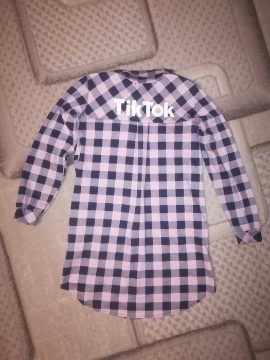 Продам платье на девочку.