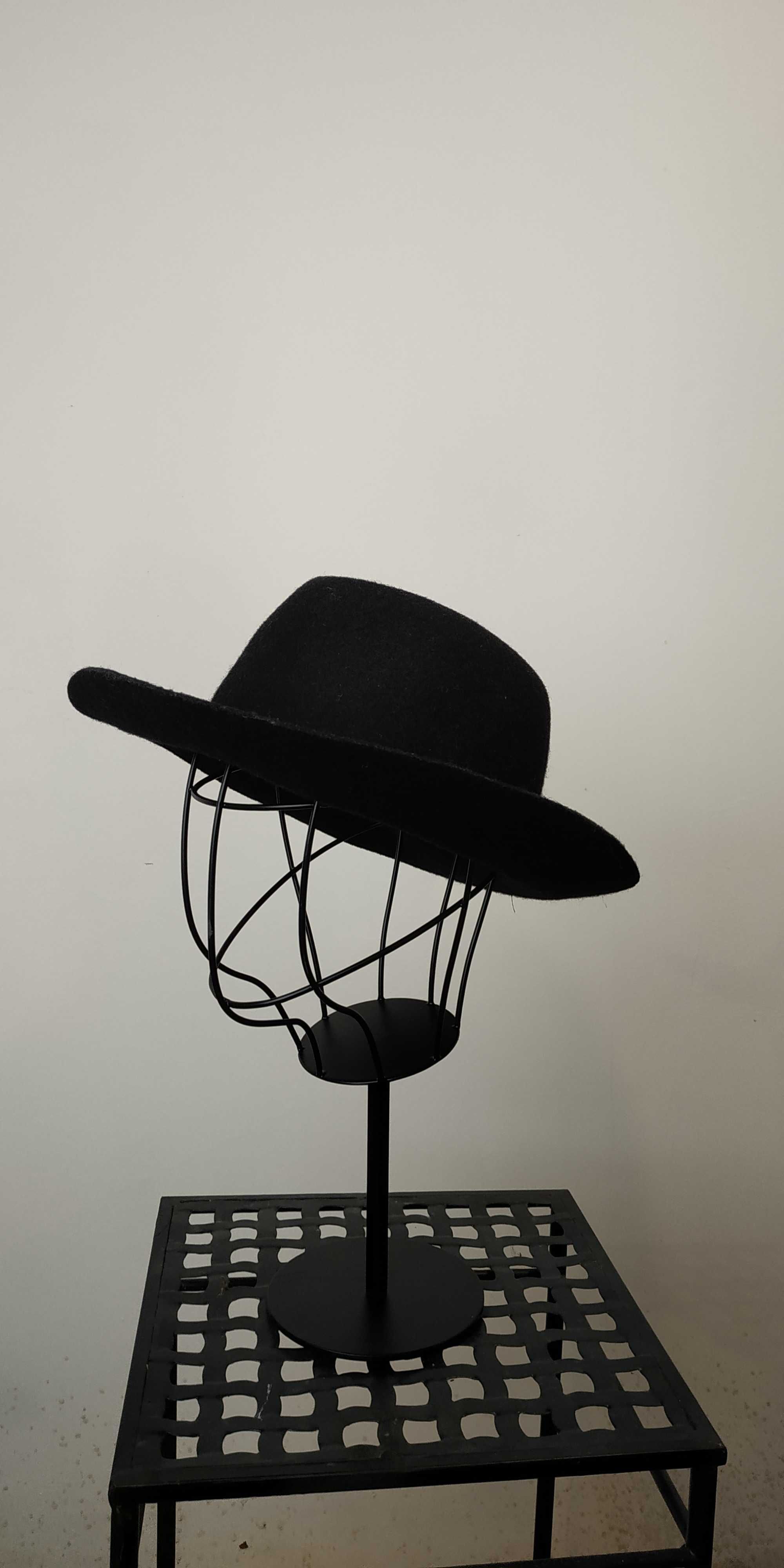 Vintage czarny kapelusz sznurk