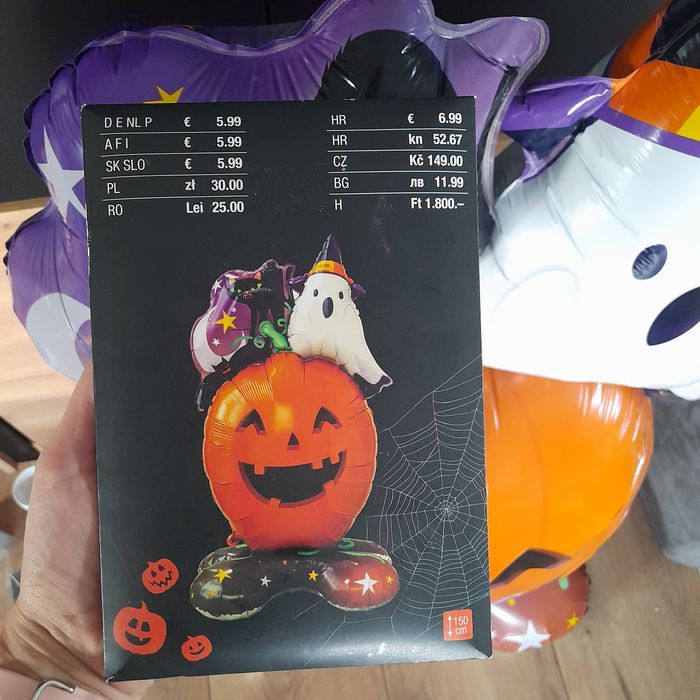 Nowe gadżety,  akcesoria na Halloween (cena za całość)