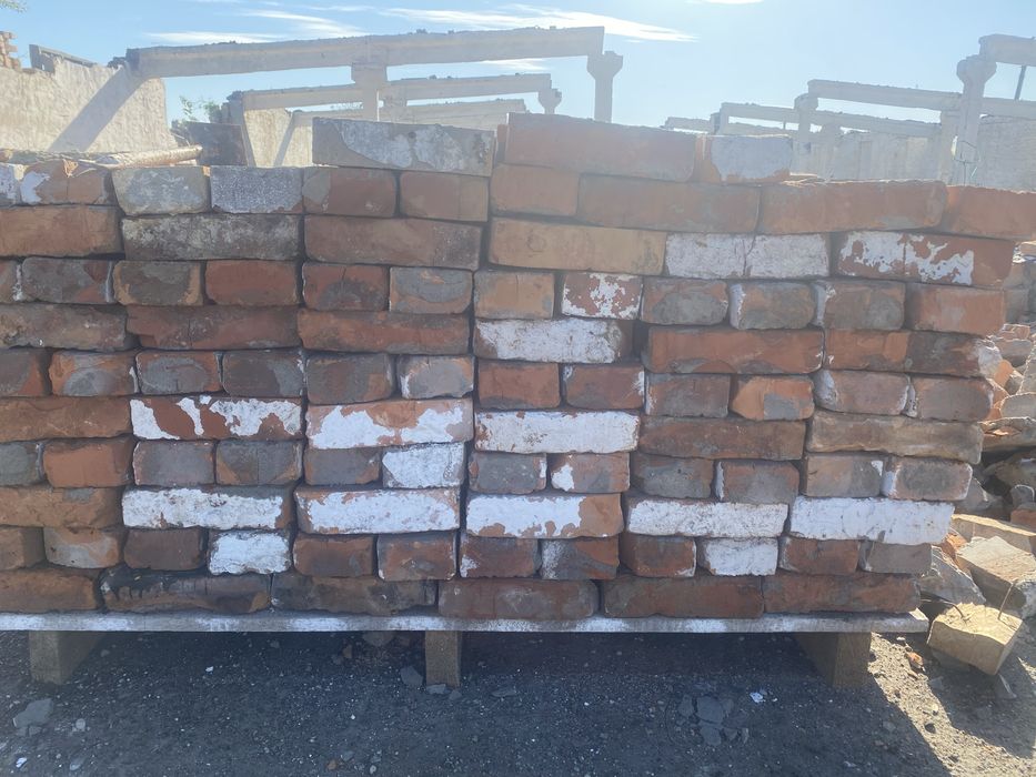 Цегла, кирпич. Залізобетонні вироби б/у