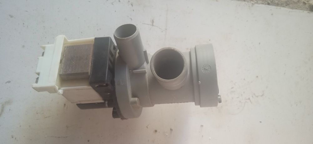 Пральна машина. Зливний насос Plaset!88