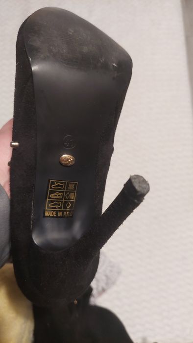 Piękne kozaczki za kolano.