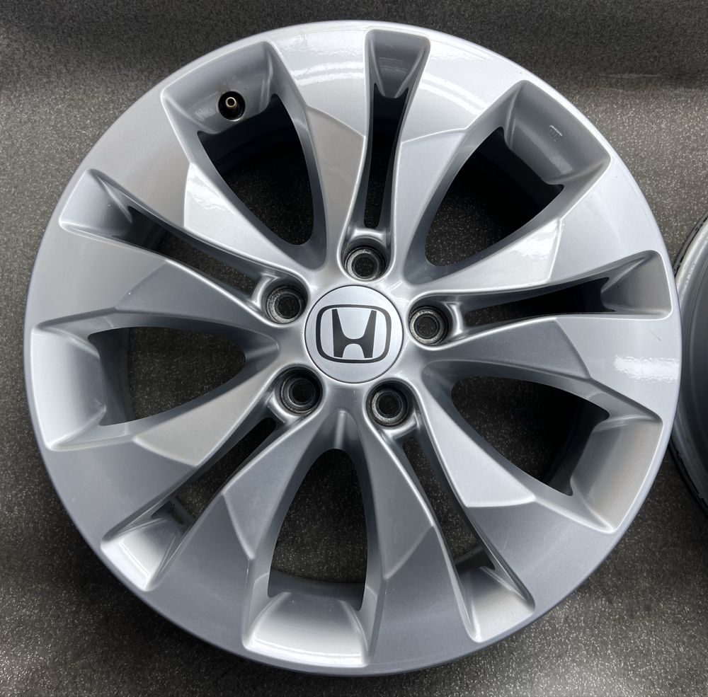 Диски R17 5 114.3 et50 J6.5 Оригінал Honda CR-V хонда титани