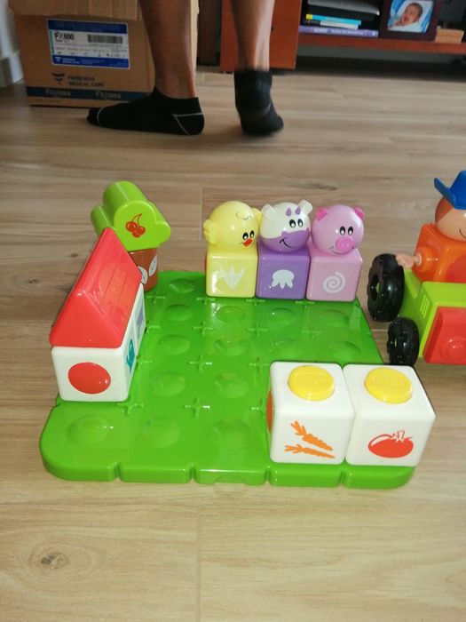 Quinta com peças de encaixe	Chicco	18 peças*