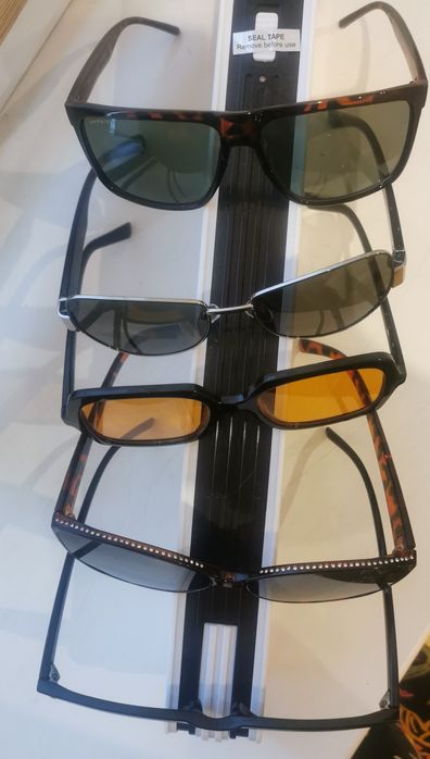 Очки солнцезащитные PRADA, Polaroid