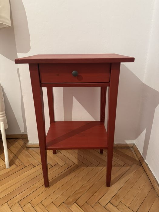 stolik Hemnes czerwony, nocny