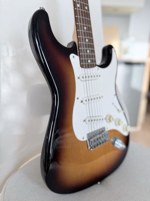 Gitara Squier by Fender Affinity Stratocaster SSS 20th Anniversary