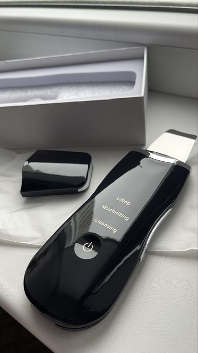 Ультразвуковий скрабер