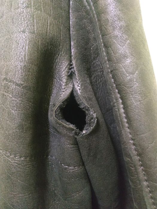 Продам мужскую кожаную куртку