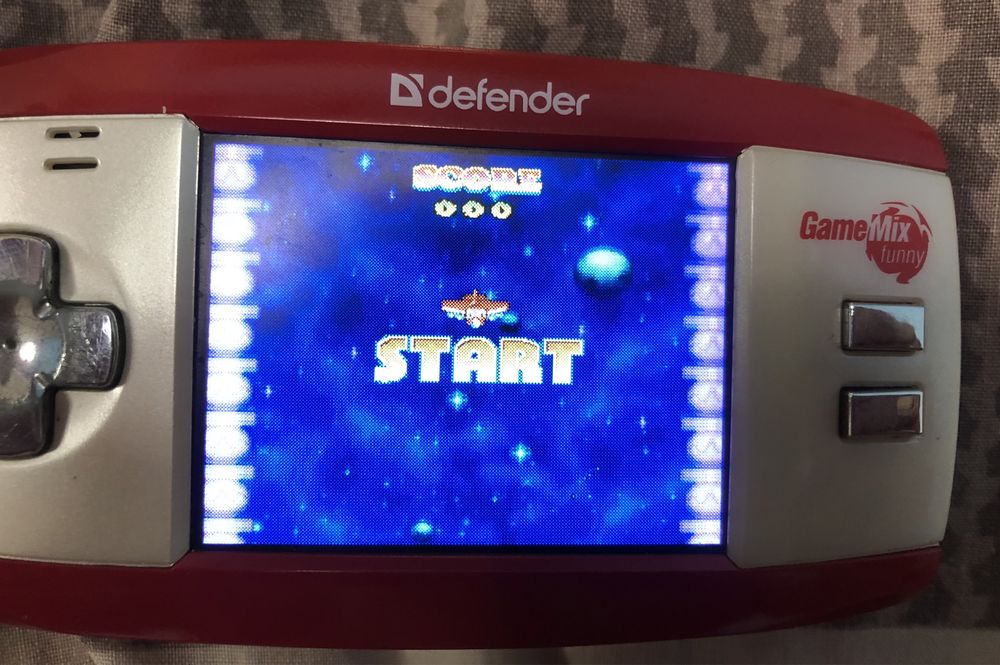 Портативная игровая приставка на 45 игр