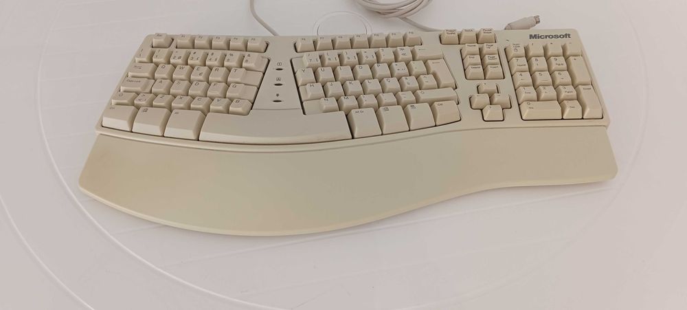 Vendo teclado Vintage Microsoft Ergonómico