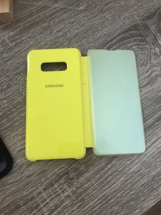 Чохол Samsunng galaxy s10e yellow