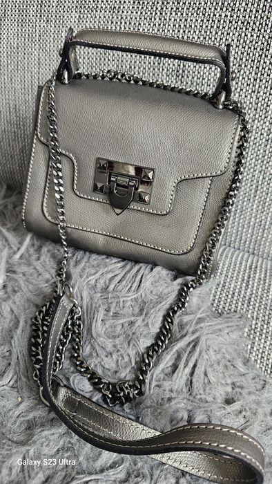 Skórzana torebka damska mała