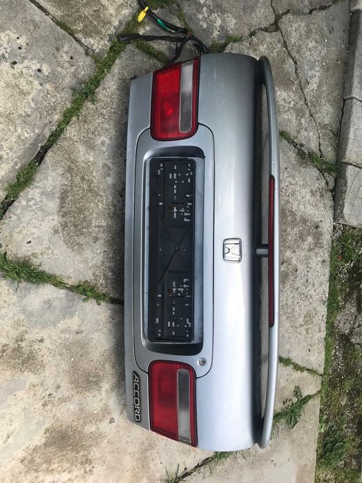 Honda accord cc7 2,3 бензин/ задня кришка  /