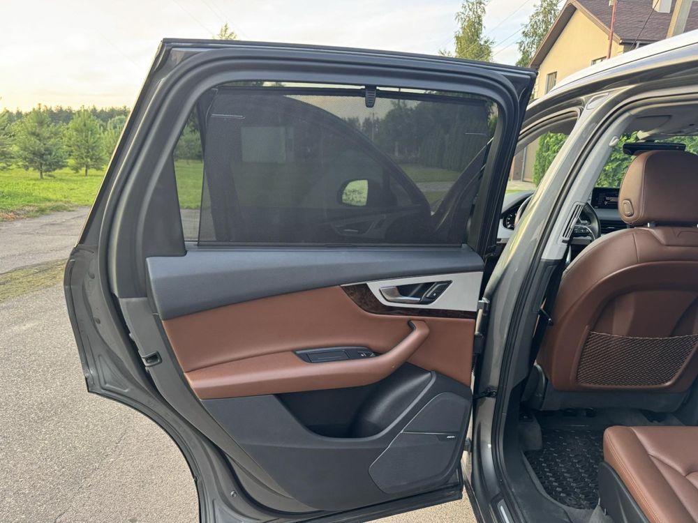 Автомобіль AUDI Q7 2.0 2017