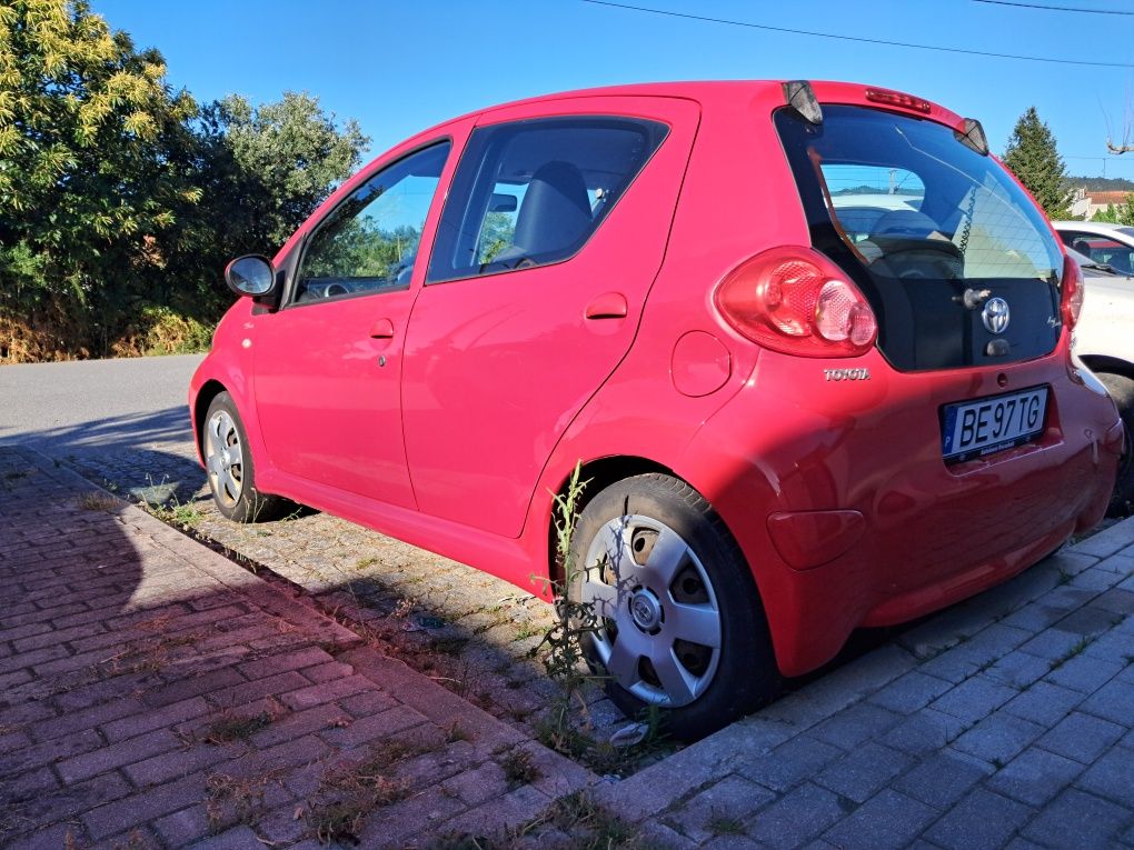 Toyota Aygo 1.0 com AC