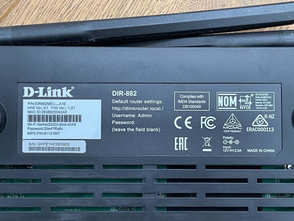 D-Link DIR-882 EXO (802.11a/b/g/n/ac 2600Mb/s) 2xUSB