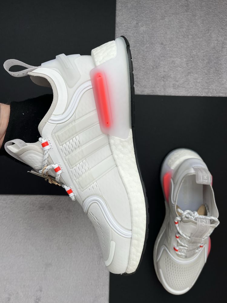 ОРИГІНАЛ| бігові кросівки Adidas NMD V3| кроссовки | кросовки адидас