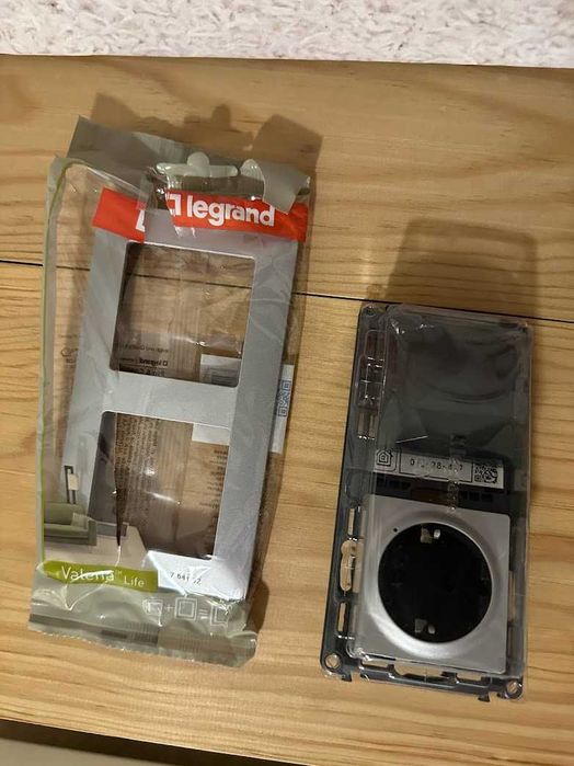 Legrand VALENA™ LIFE with Netatmo Starter Pack