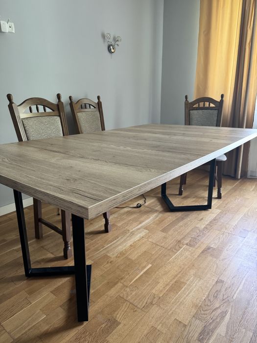 Стіл 200х117 см, висота 78 см