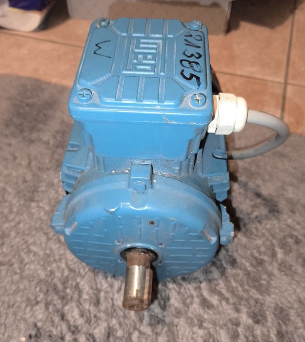 Silnik elektryczny WEG AL80-02 3 fazowy 0.75 kW