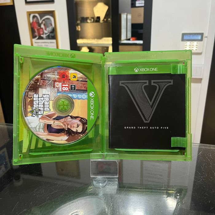 Gra XBOX ONE Grand Theft Auto V | Używana | Sprawna | Polska Wersja |