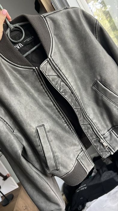 Бомбер кожанка куртка Zara
