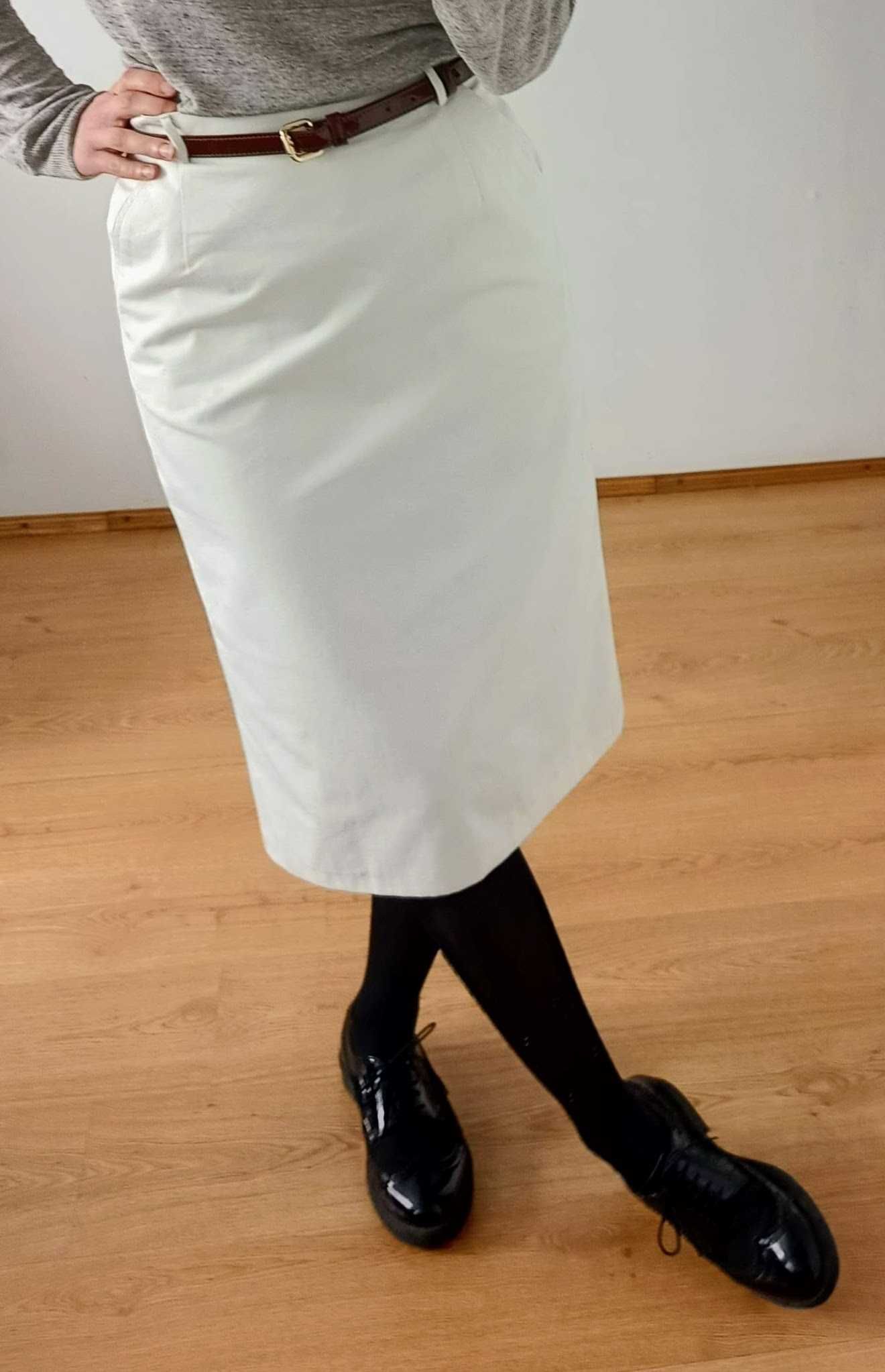 Biała spódnica midi vintage