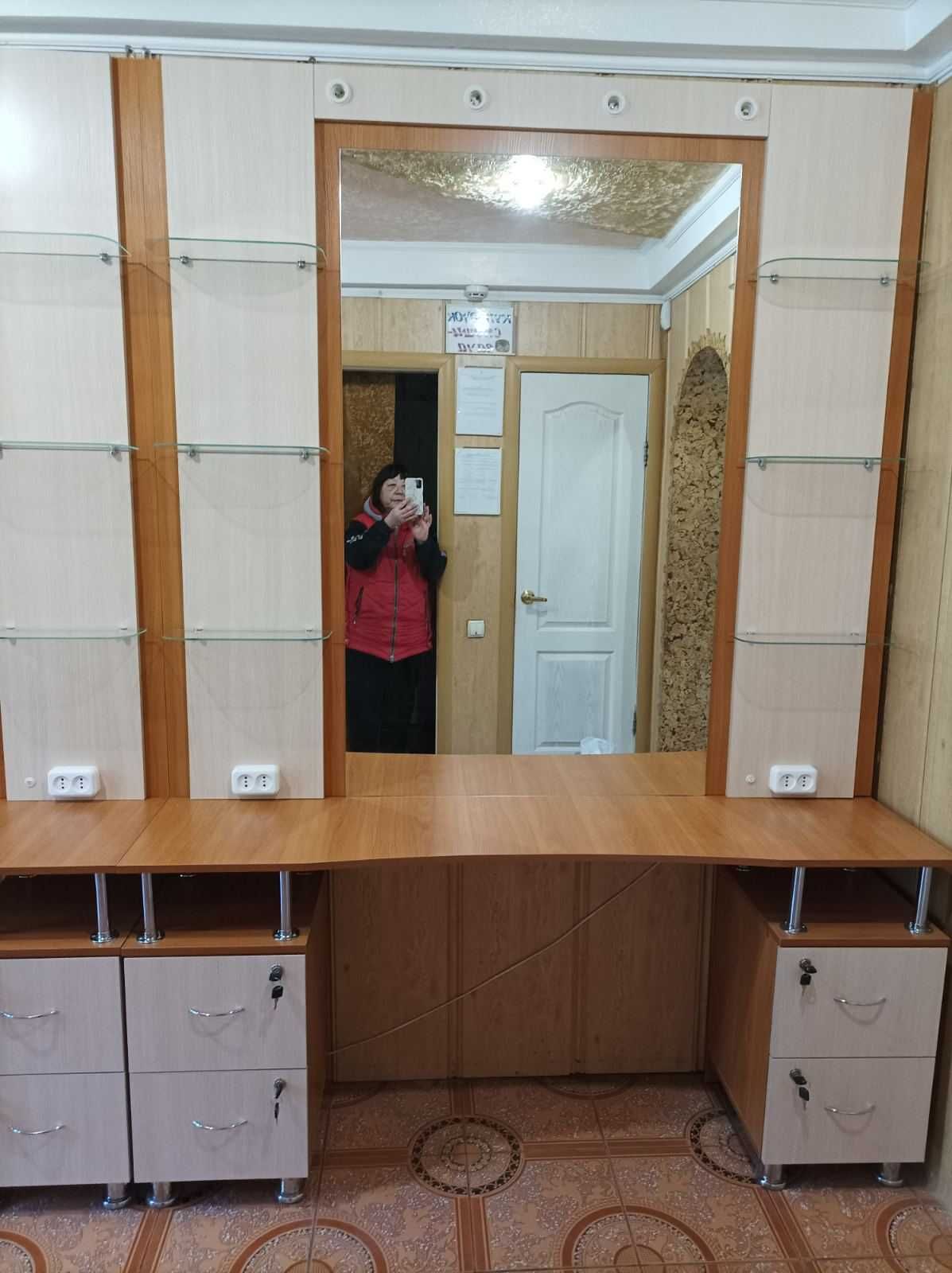Здам в оренду робоче місце  майстра перукаря