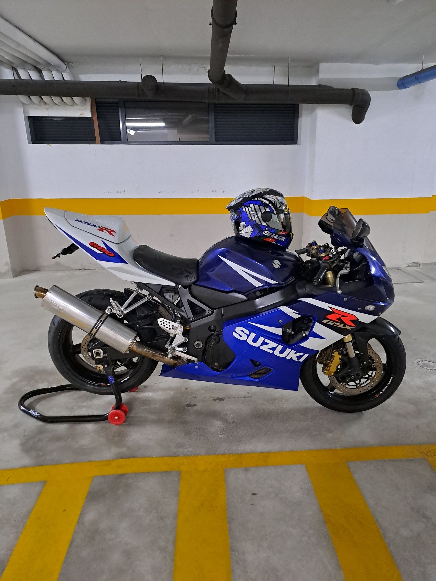 Suzuki GSX-R 600 K4