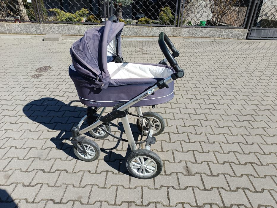 Sprzedam wózek dziecięcy (gondola) firmy Baby Design. W pełni sprawny