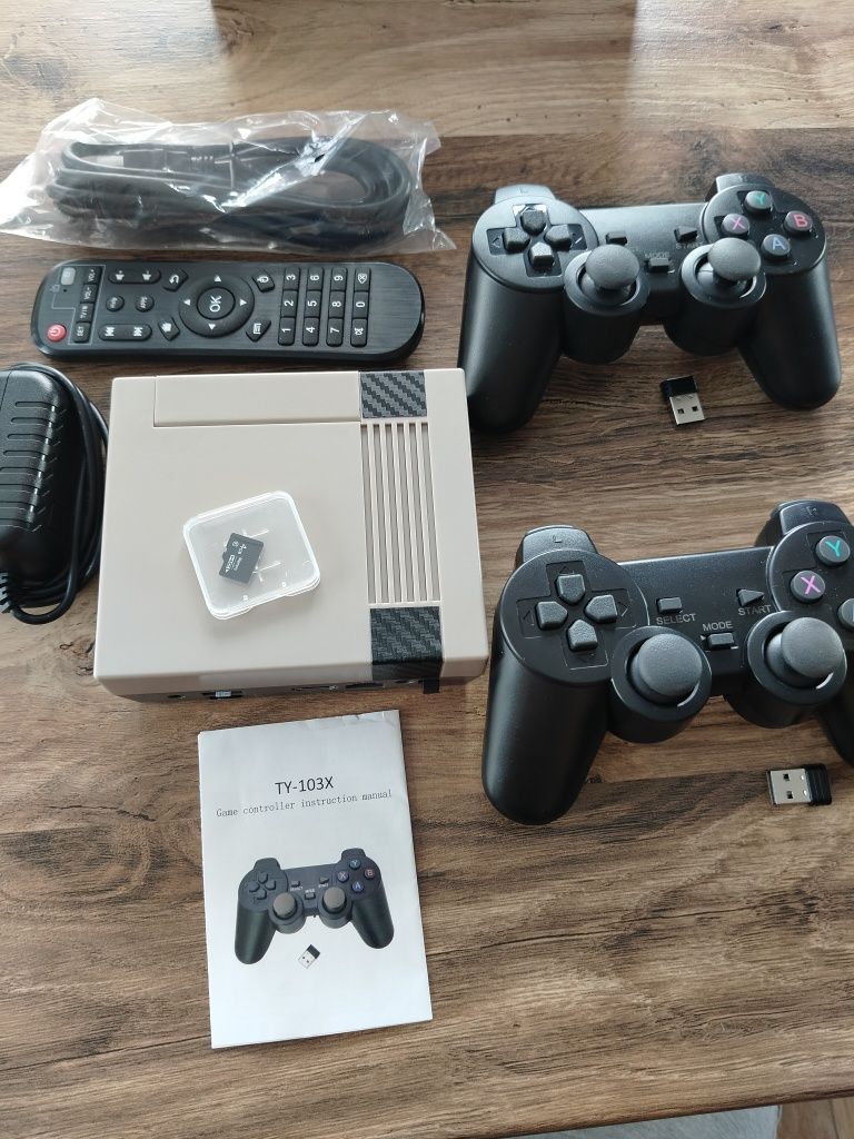 Konsola do gier retro, z dwoma gamepadami, Cube X3
