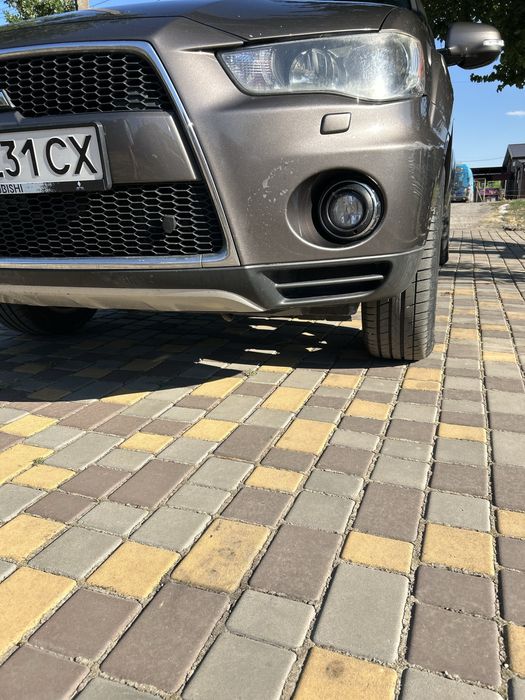 Продам особистий автомобіль MiTSUBISI