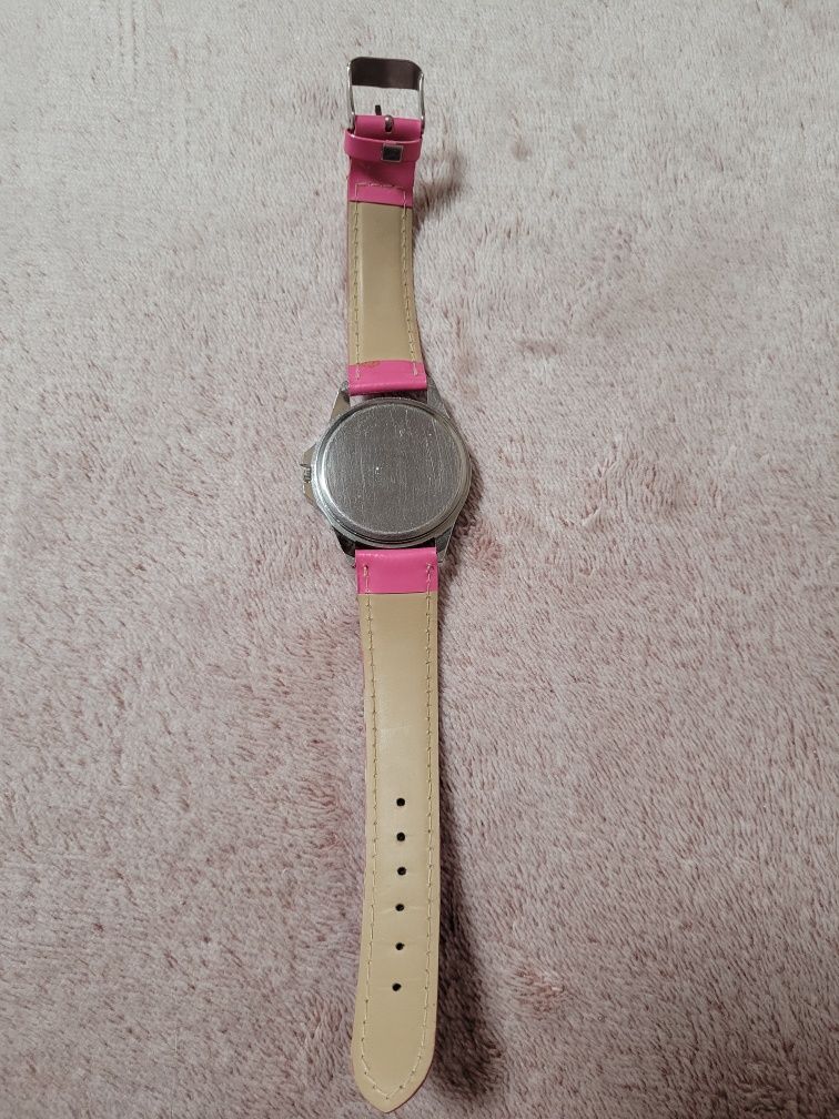 Новий наручний годинник для дівчинки Hello Kitty з новою батарейкою