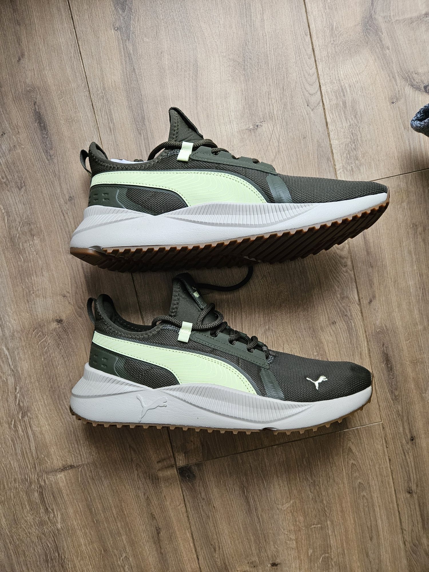 Puma Pacer Future Street buty adidasy z siatką, lekkie wygodne, 42.52,
