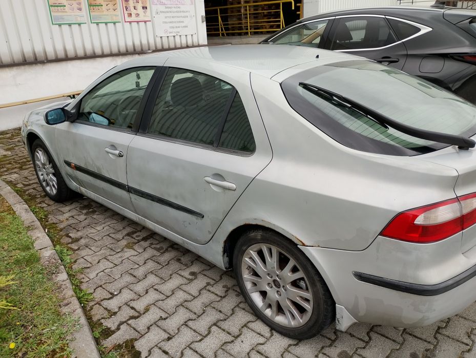 Samochód renault laguna II