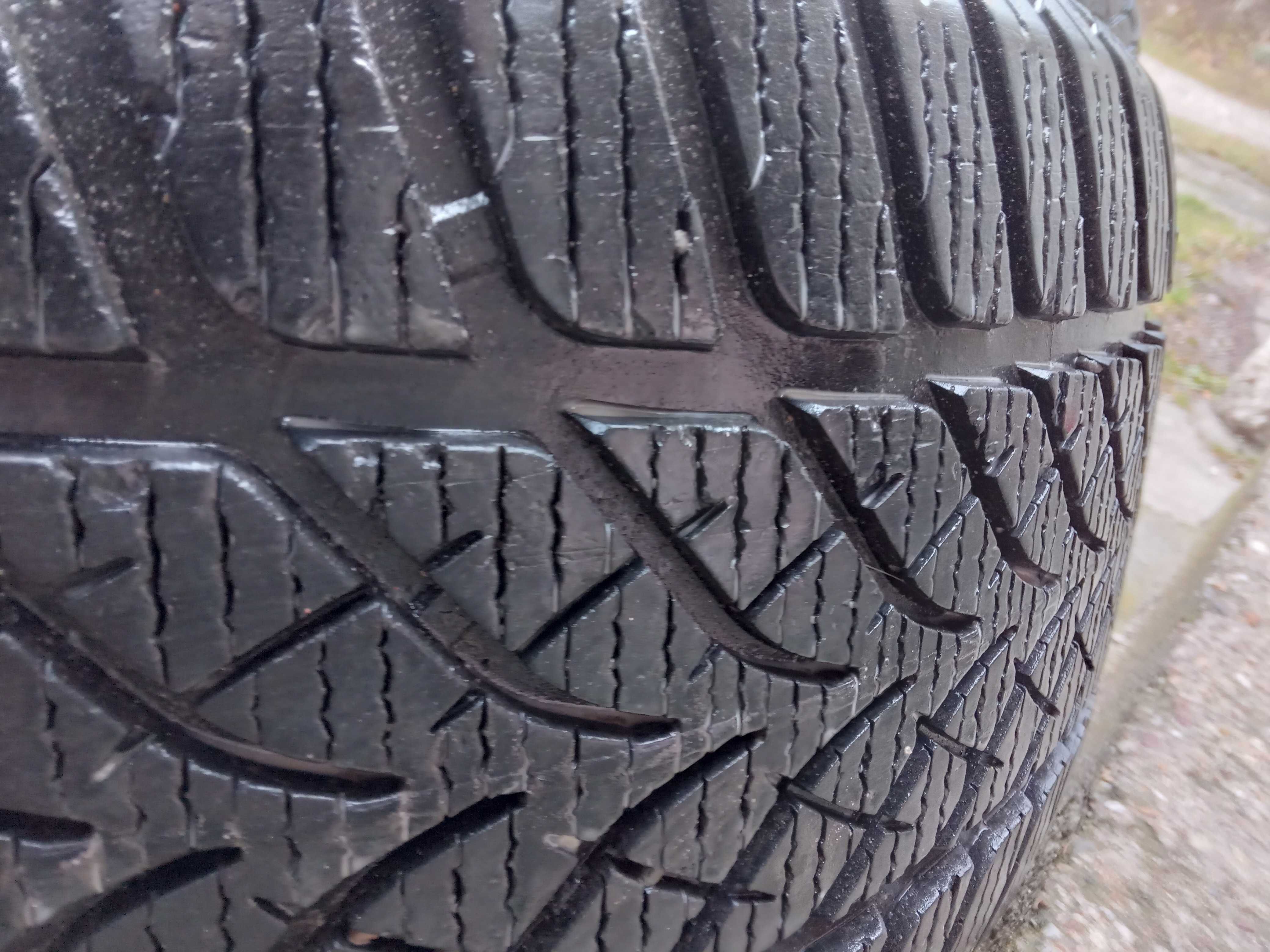 Opony zimowe Pneumant 245/45R18 dwie sztuki