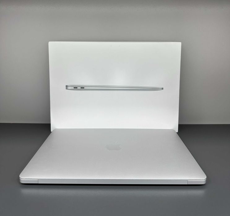 Macbook Air 13,3 2018 (i5/ 8gb/128 ssd) Повний комплект .