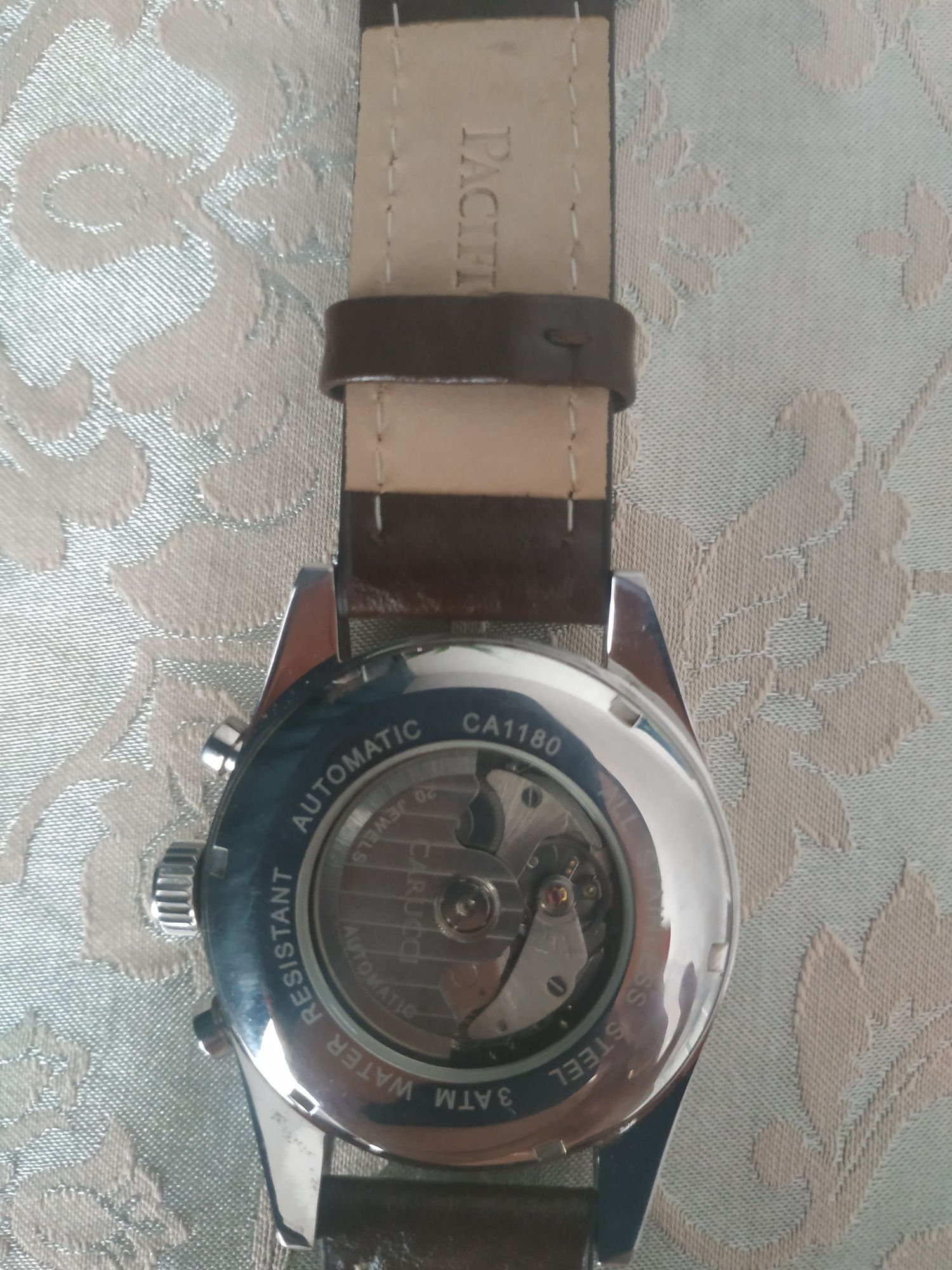 Продам бу годинник Carucci Automatic, оригінал,в гарному стані.