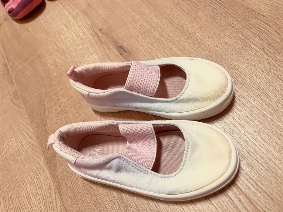 Взуття для дівчинки від 24 до 28р.