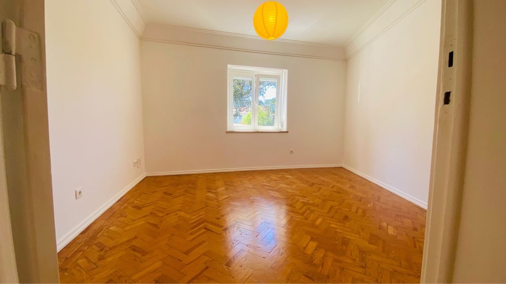 T2 Remodelado com Pátio | Muita Luz | Lapa – Entrada Imediata