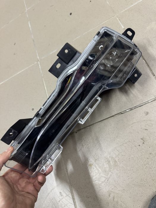 Противотуманні фанарі до Тесла 3/Y