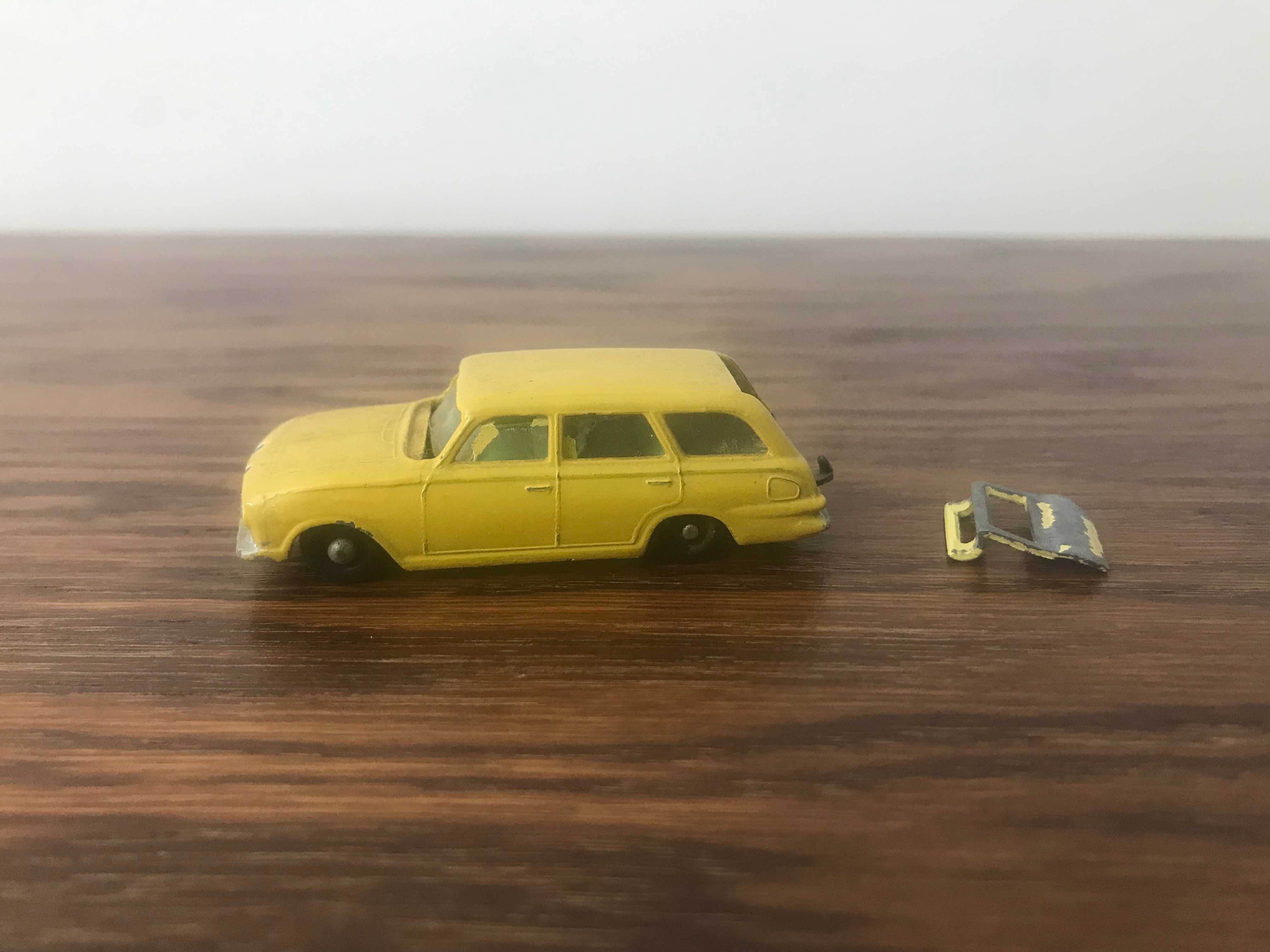 Matchbox Lesney No 38 Vauxhall Victor Estate resorak