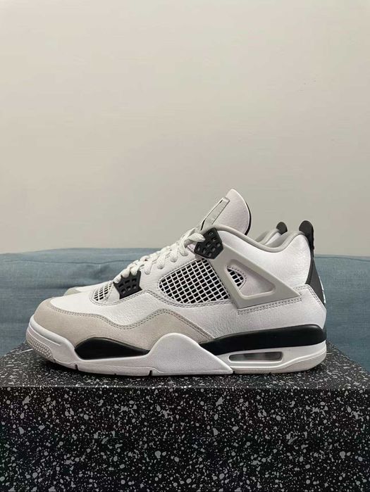 Buty Trampk Jordan 4 Retro military black R.41