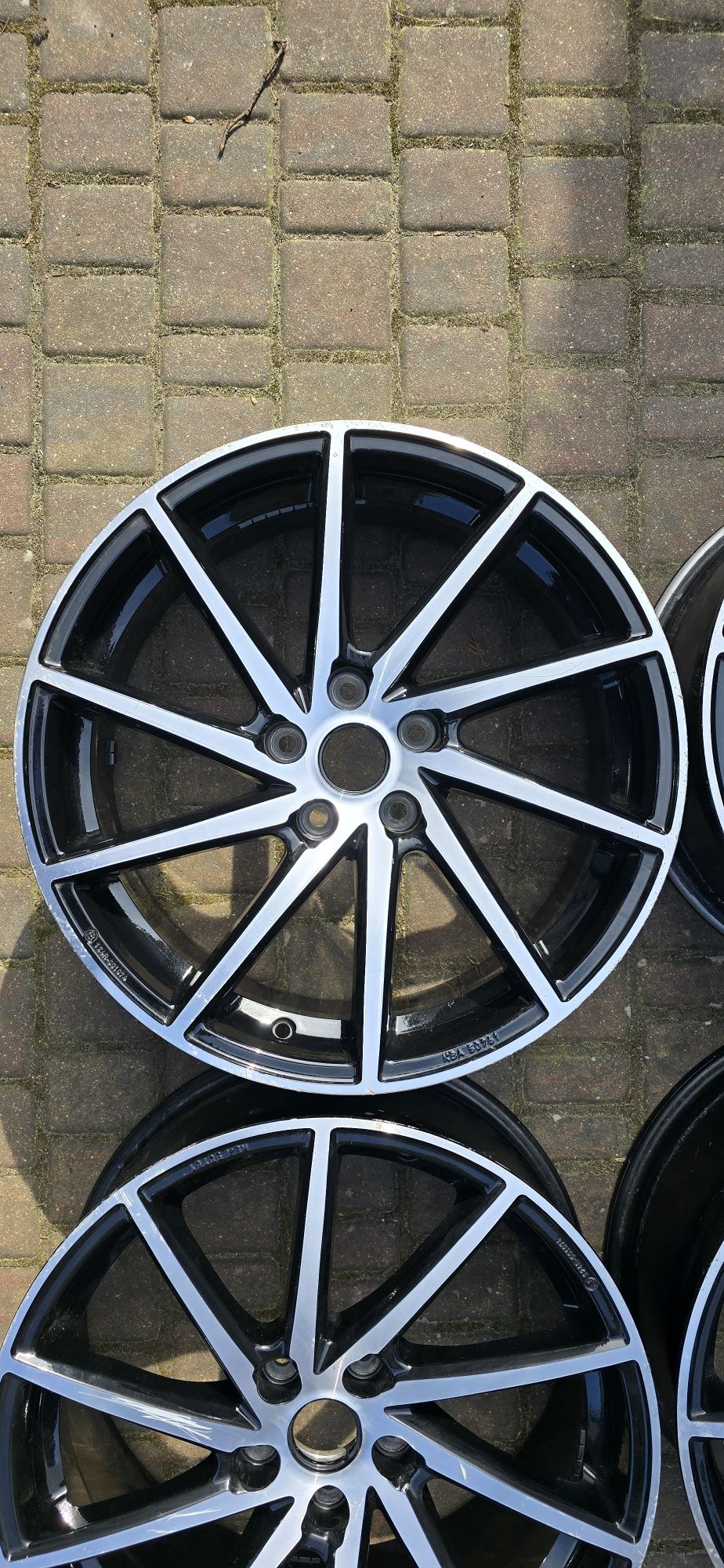 Komplet felg felgi z renault megane IV 19" 5x114.3 brok b37