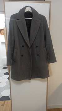 Wełniany płaszcz Zara
