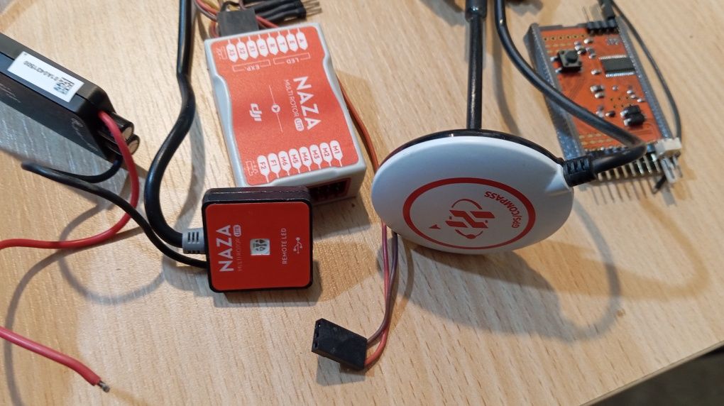 DJI naza m lite ( na V2 ) + GPS + osd