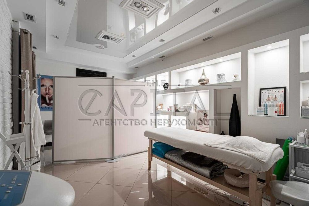 Продаж приміщення 428 м2 під клініку, Турівська 32, Подільський р-н